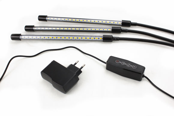 Luz LED de cultivo interna para 3 árvores com folhas de curry super felizes